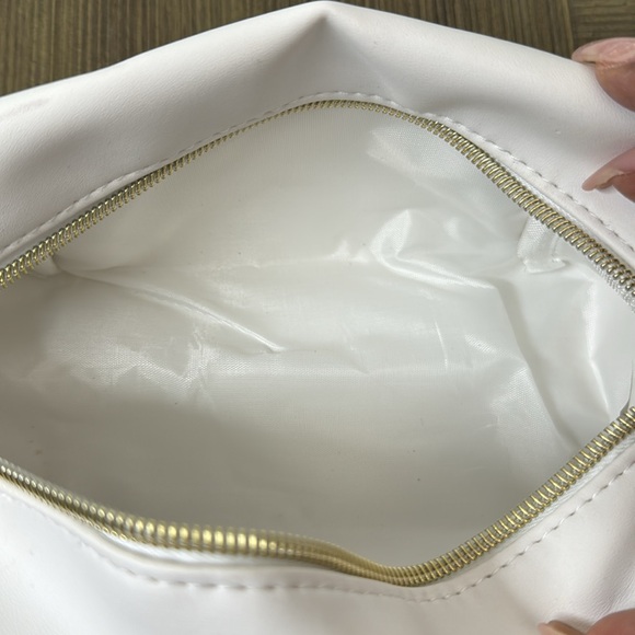 Bride make up bag.  White/Gold wrtiting. Never used. Smoke/Pet-Free home. - Picture 5 of 5